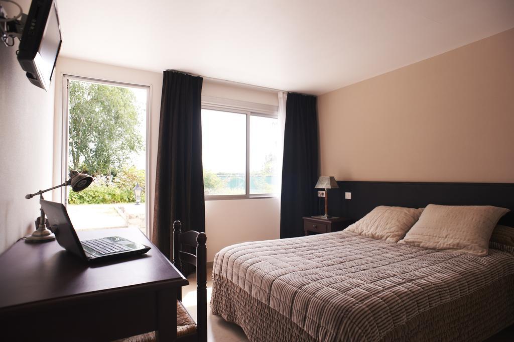 Hotel La Longue Vue Gennes-Val-de-Loire الغرفة الصورة
