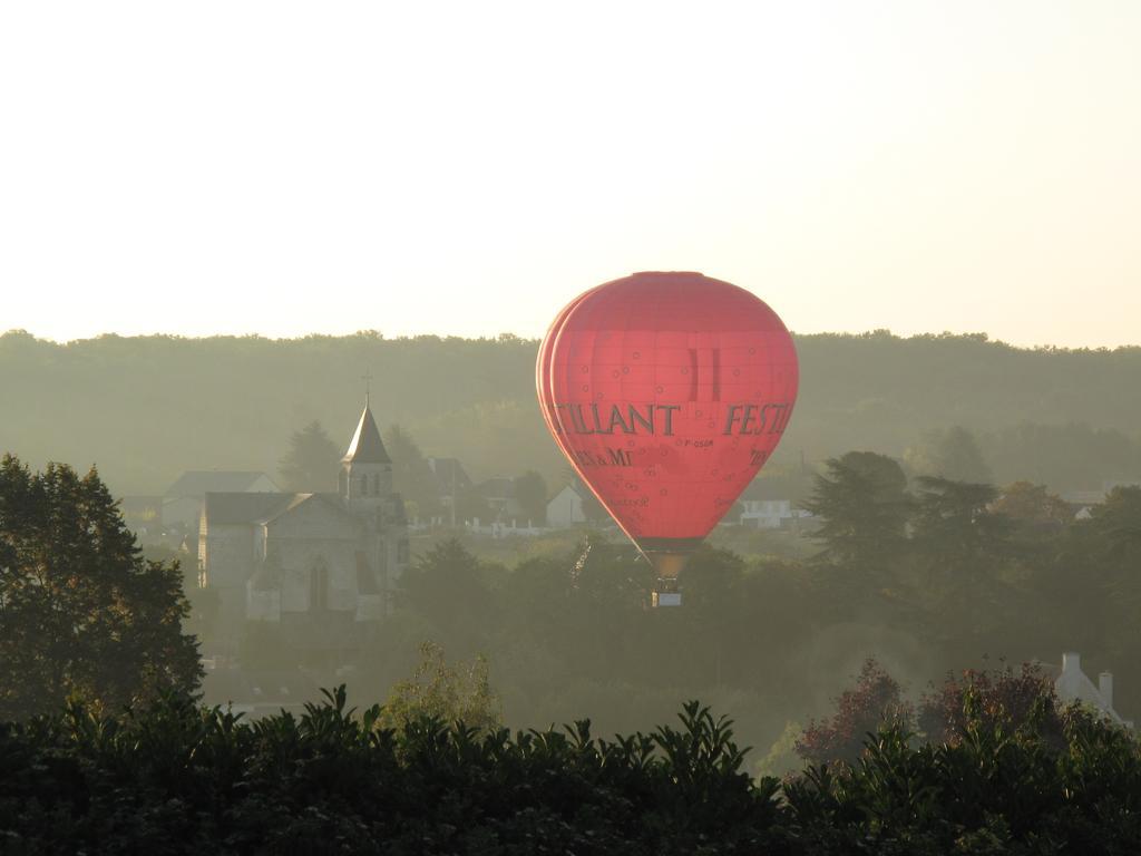 Hotel La Longue Vue Gennes-Val-de-Loire المظهر الخارجي الصورة